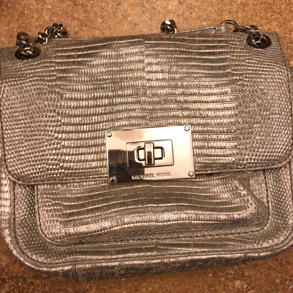 Michale kors shoulder bag